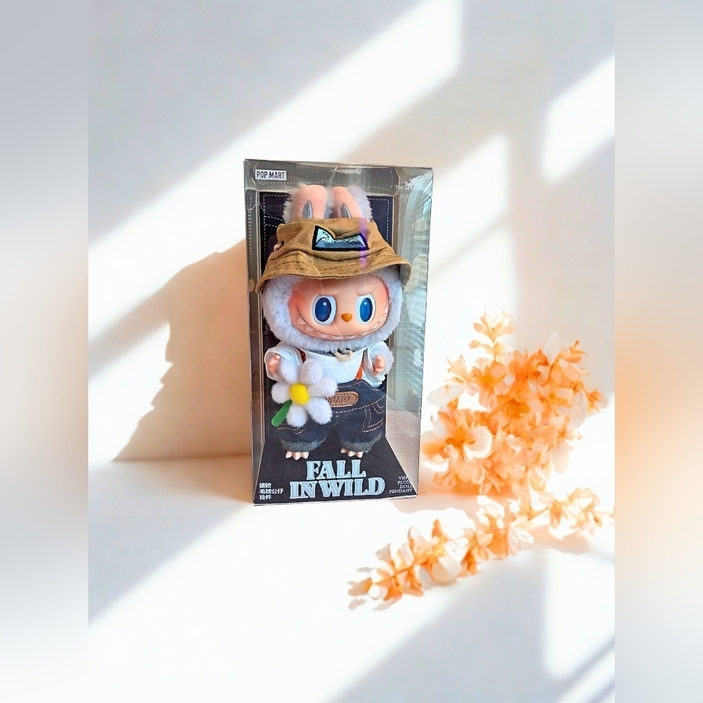 Pop Mart Labubu – The Monsters “Fall In Wild” Vinyl Plush Pendant (BNIB, Sealed)